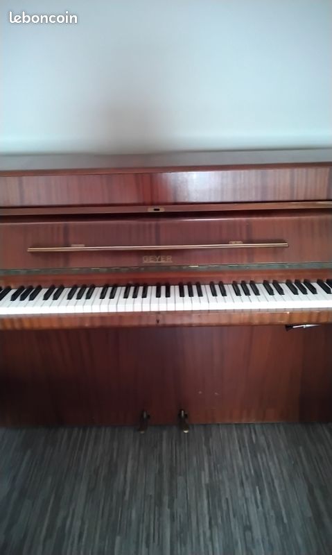 Piano droit Geyer (image 1)