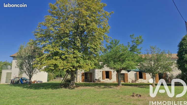 Maison familiale 10 pièces 326 m²