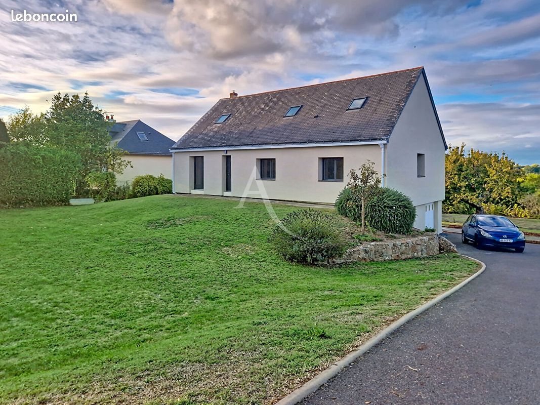 Maison 6 pièces 144 m² · à Blaison-Saint-Sulpice · 144 m² · 1 150 €/mois