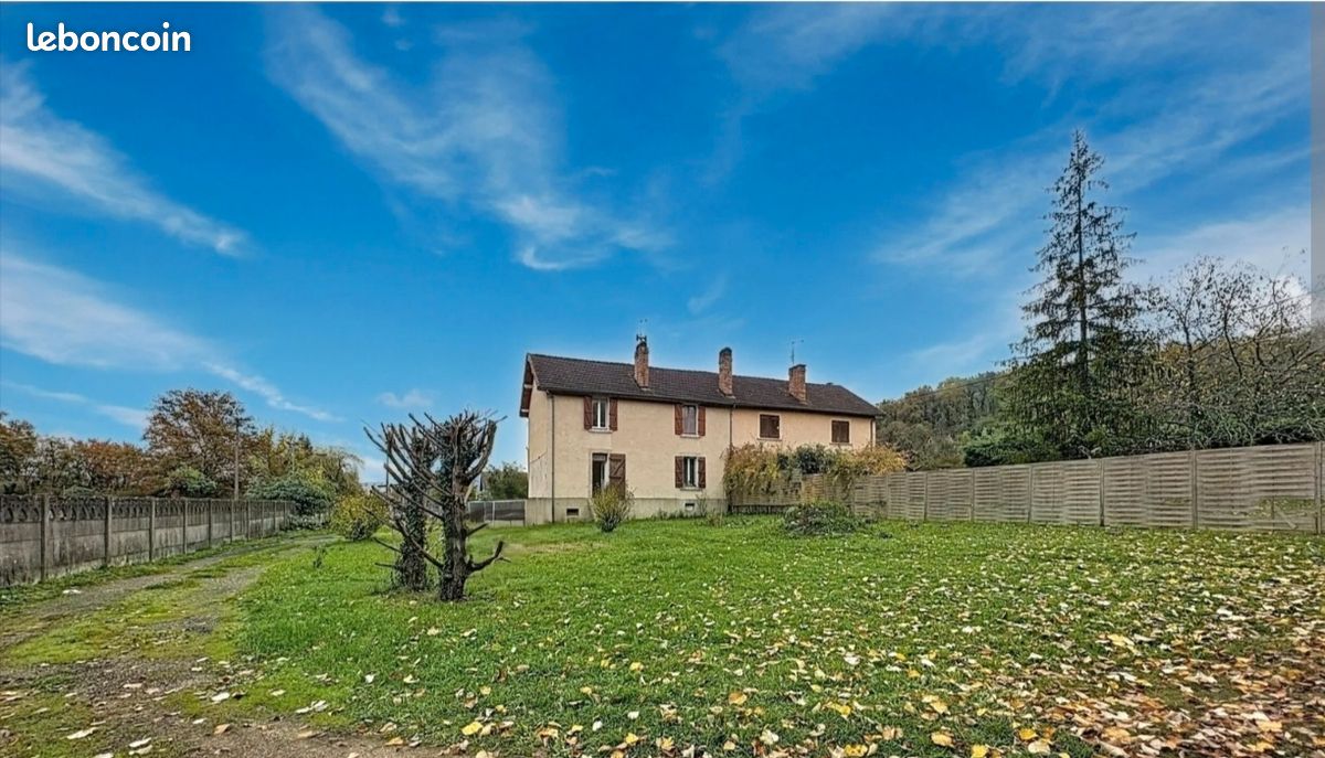 Maison 5 pièces 130 m² · à Le Lardin-Saint-Lazare · 130 m² · 126 000 €
