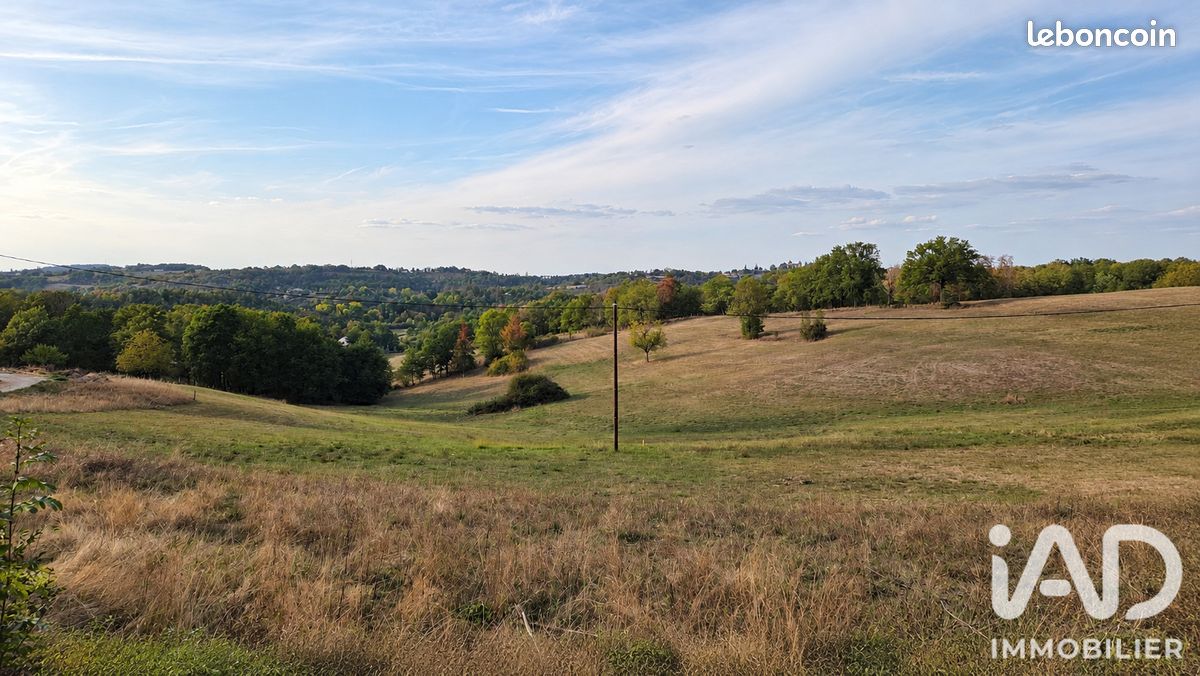 Terrain 2799 m² · à Jugeals-Nazareth · 2 799 m² · 35 000 €