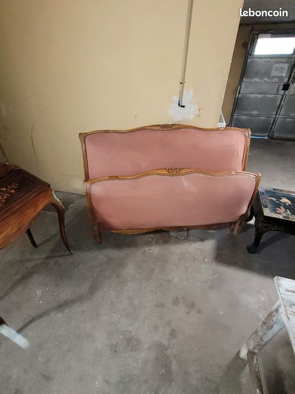 Lit ancien (image 1)