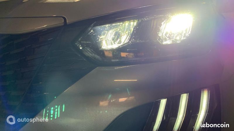 Peugeot 2008 e-2008 156ch Style (image 17)