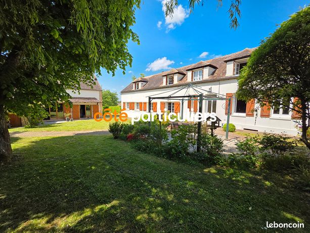 Maison 11 pièces 234 m²
