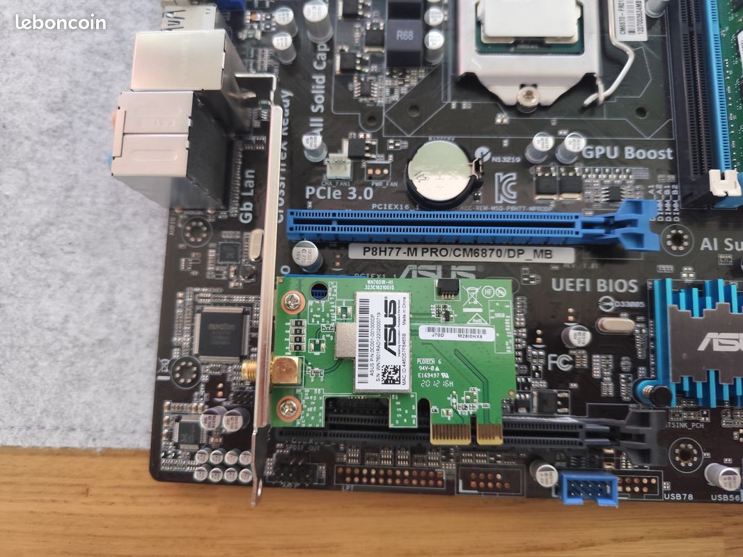 Kit Carte Mère ASUS A7V8X-LA + Processeur AMD Sempron 2400+ (Socket 462) Occasion