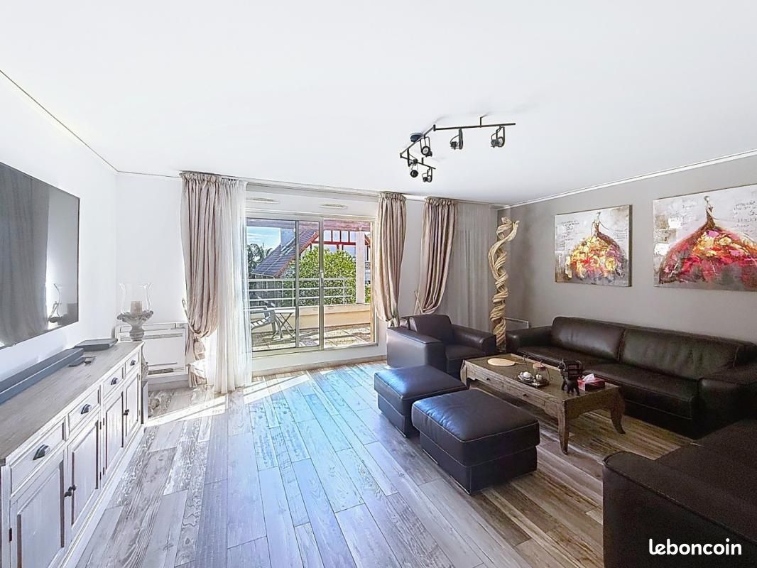 Appartement 6 pièces 153 m² · à Villemomble · 153 m² · 2 980 €/mois