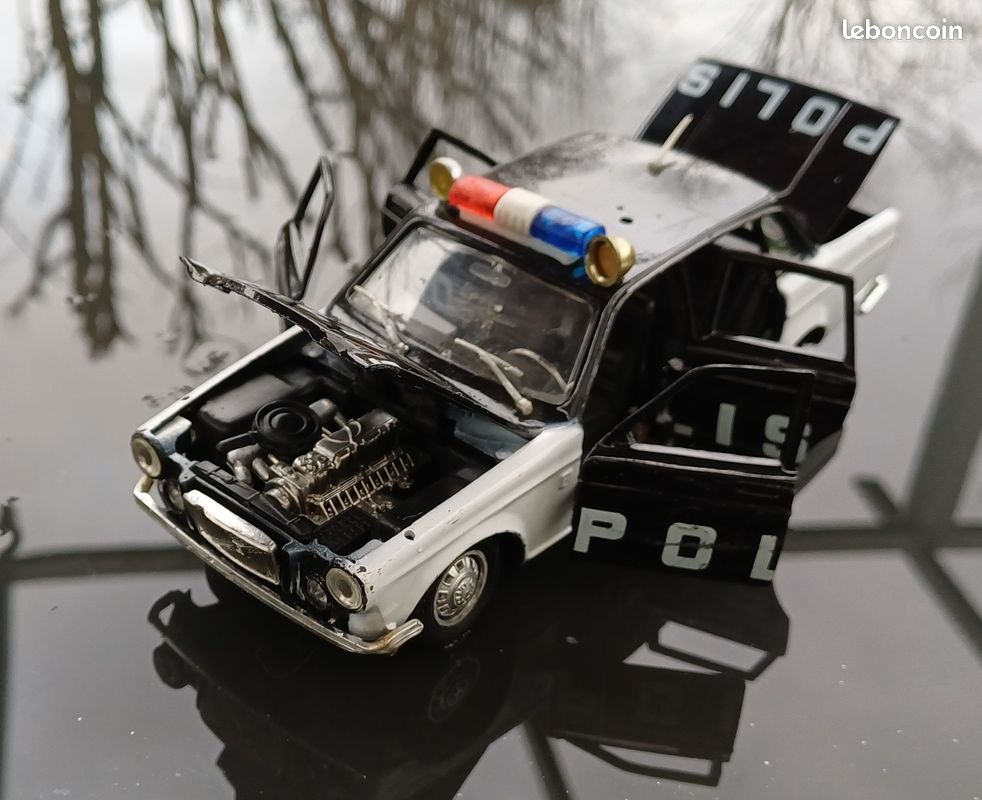 Tekno Volvo 164 Polis 1/43 - Noir Et Blanc, Miniature Suédoise
