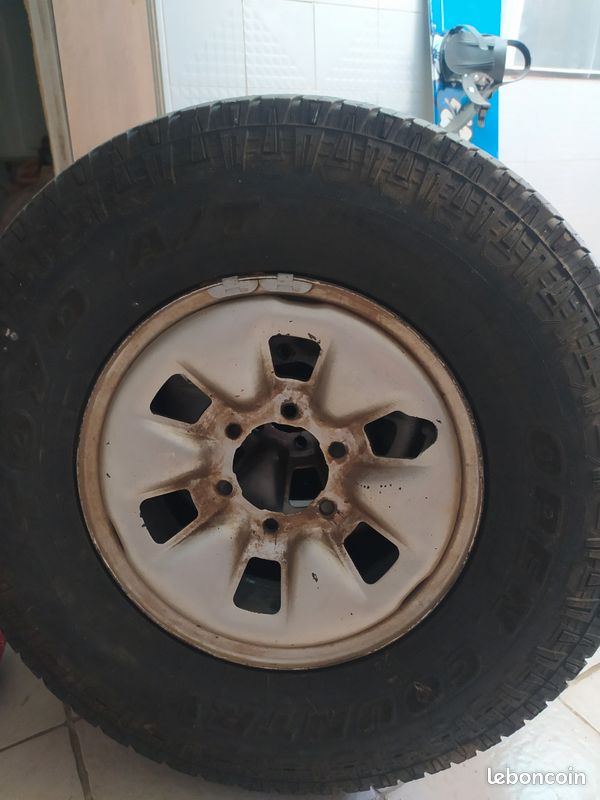 Roues complètes 4x4 - 235/85R16 (image 2)