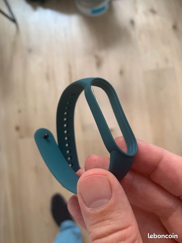 Vends Xiaomi mi smart Band 6 (image 3)
