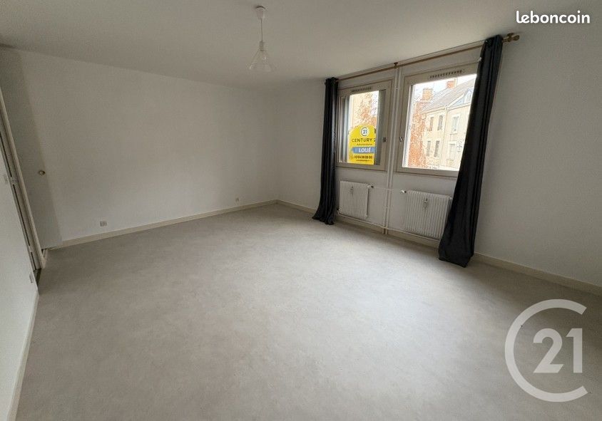 Appartement 1 pièce 30 m² · à Châteauroux · 30 m² · 390 €