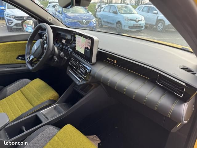 Renault R 5 E-TECH ÉLECTRIQUE RENAULT Electrique 150 ch autonomie confort Iconic cinq (image 16)