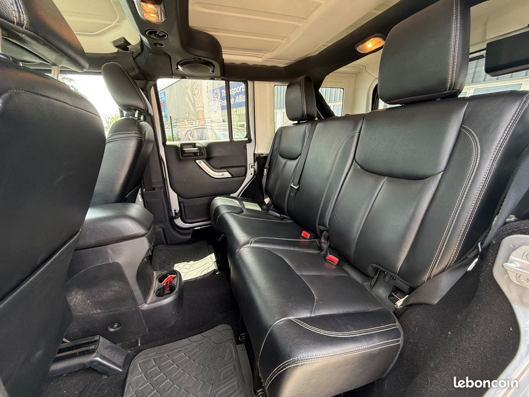 JEEP WRANGLER 3.6 285CH UNLIMITED SAHARA-MARCHE PIED ELEC-LIGNE A CLAPET-TREUIL-SIÈGES CHAUFFANTS AV- ATTELAGE-GPs (image 12)