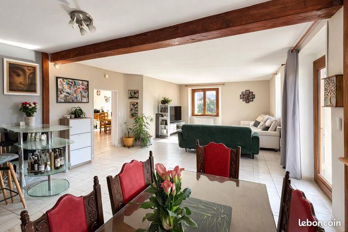 Propriété 4 pièces 130 m²
