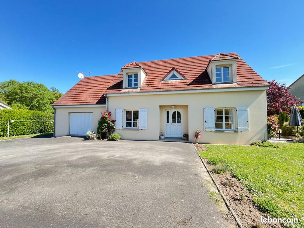 Maison 5 pièces 118 m² · à Puiseaux · 118 m² · 257 000 €