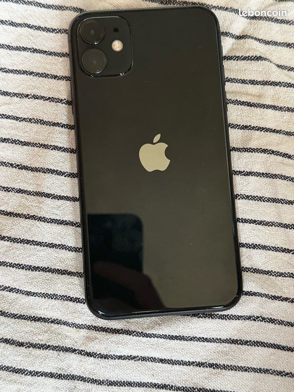 IPhone 11 (image 2)