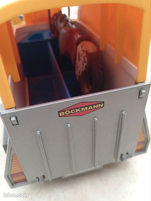 Voiture remorque Playmobil (image 2)