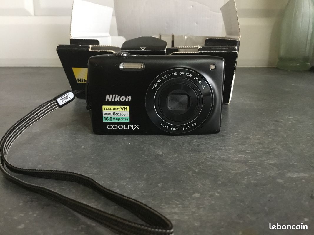Nikon Coolpix S3300 Compact pas cher - Meilleures ofes sur le neuf et l'occasion