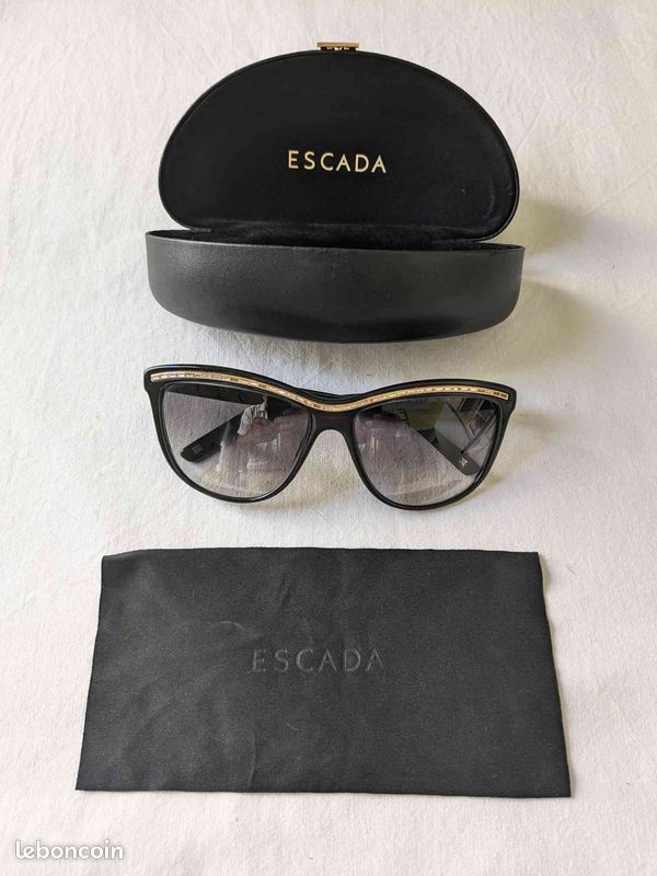 Lunettes de soleil ESCADA authentiques SES 315S,
