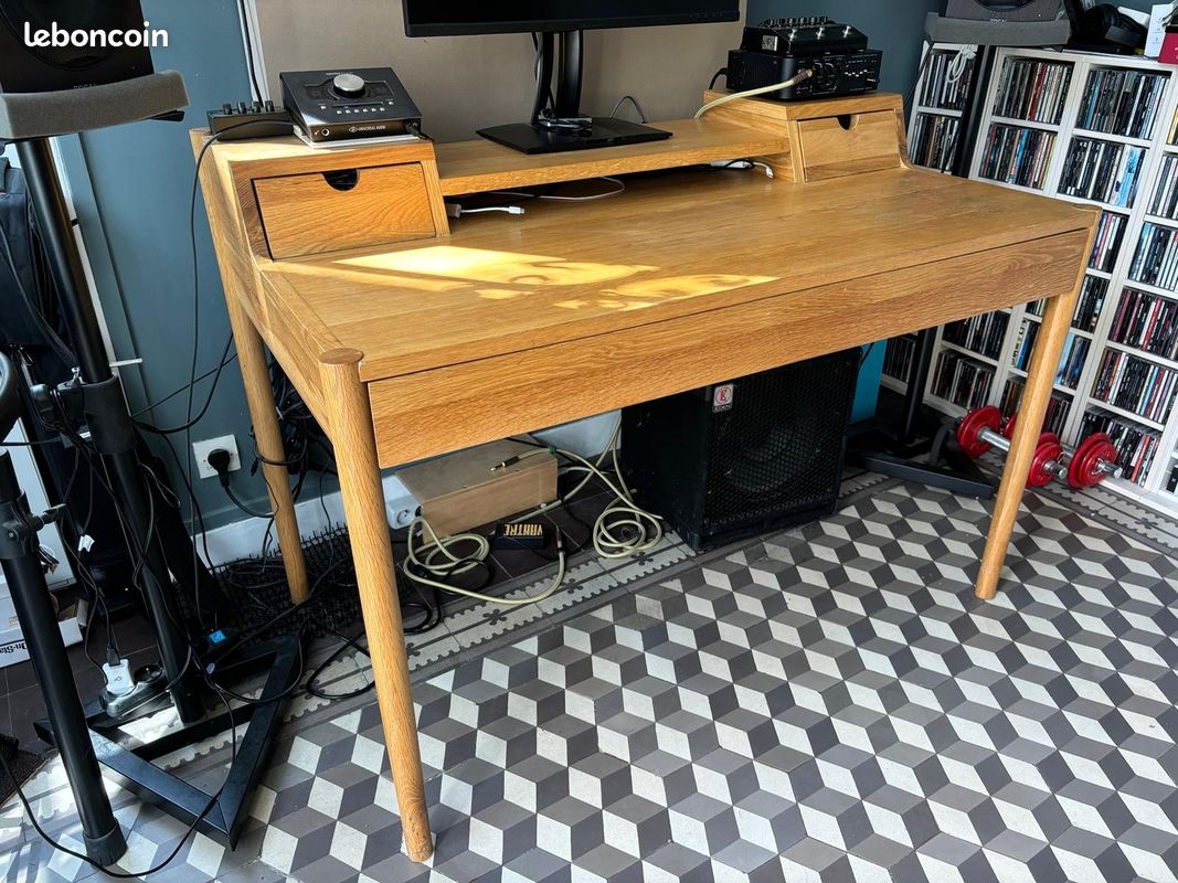 Bureau en bois massif MADE (image 1)