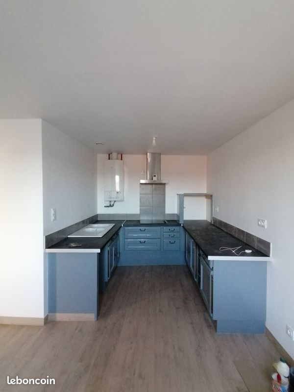 Appartement 3 pièces 70 m² · à Saint-Paul-en-Jarez · 70 m² · 680 €/mois