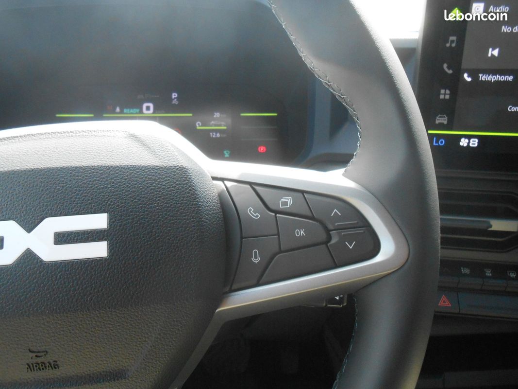 DACIA Duster Hybrid 140 Journey 4 X 2 (image 20)