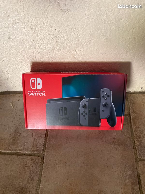 Nintendo switch neuve + housse de protection + 2 jeux (image 9)