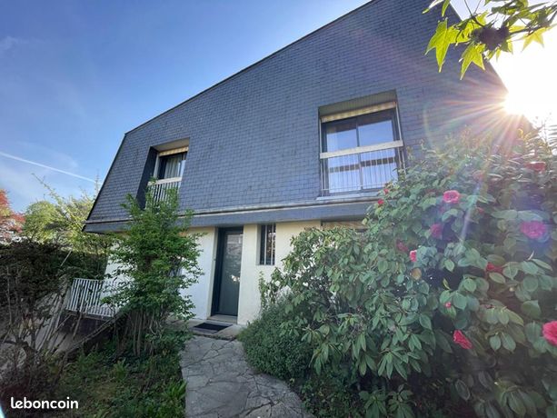 Maison 9 pièces 195 m² — 1