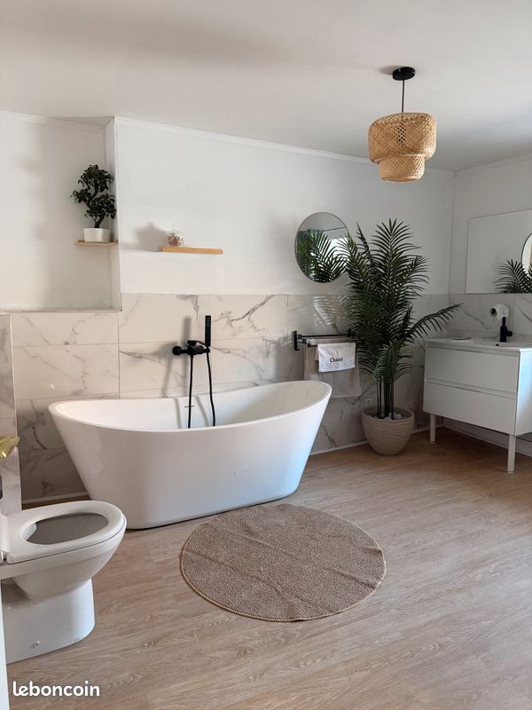 Maison 9 pièces 170 m² · à La Monnerie-le-Montel · 170 m² · 129 000 €