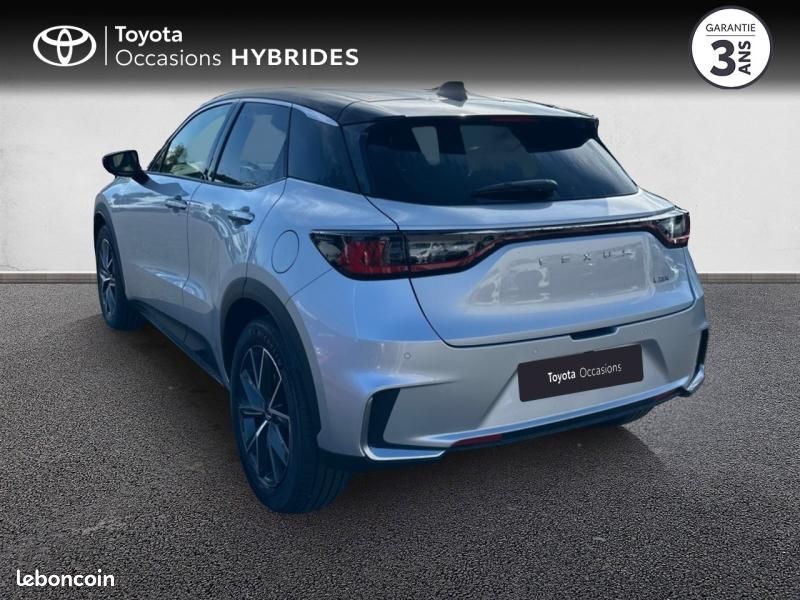 Lexus LBX 1.5 136ch Emotion 2WD (image 2)