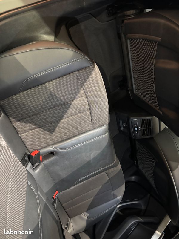 AUDI A4 AVANT 2.0 35 TDI 165ch HYBRID S LINE S-TRONIC (image 38)