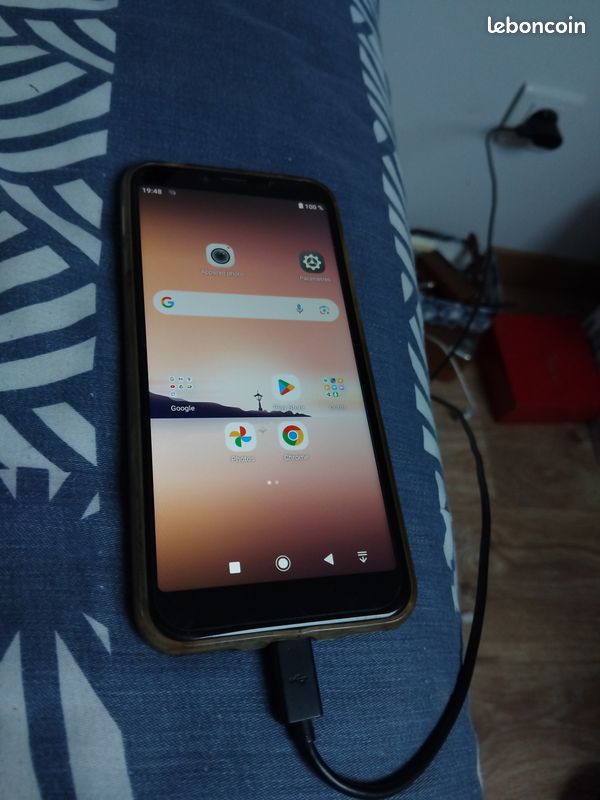 Alcatel 5024D Android très peu utilisé (image 1)