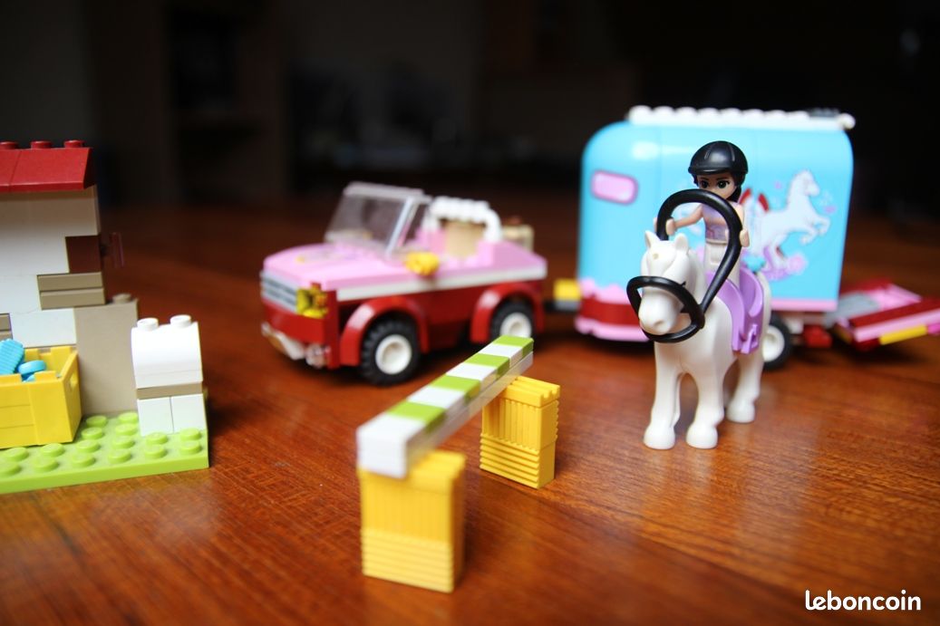 Lego Friends La remorque à chevaux d'Emma (image 2)