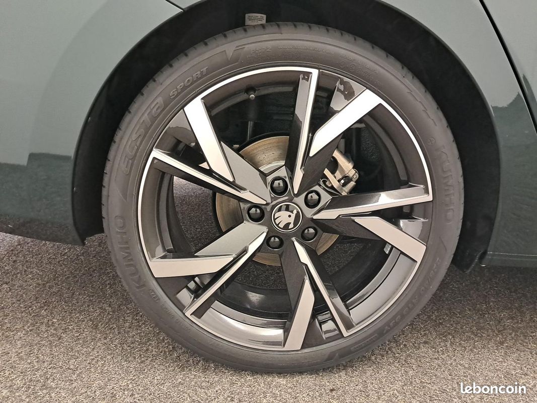 SKODA Octavia Combi 1.5 TSI Hybrid 150 ch ACT DSG7 Sportline (image 10)