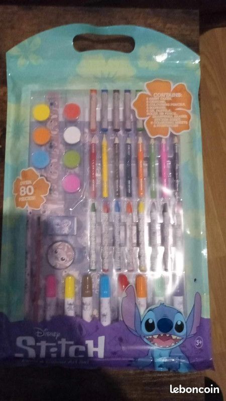 Coloriage et crayon 80 pieces stitch (image 1)