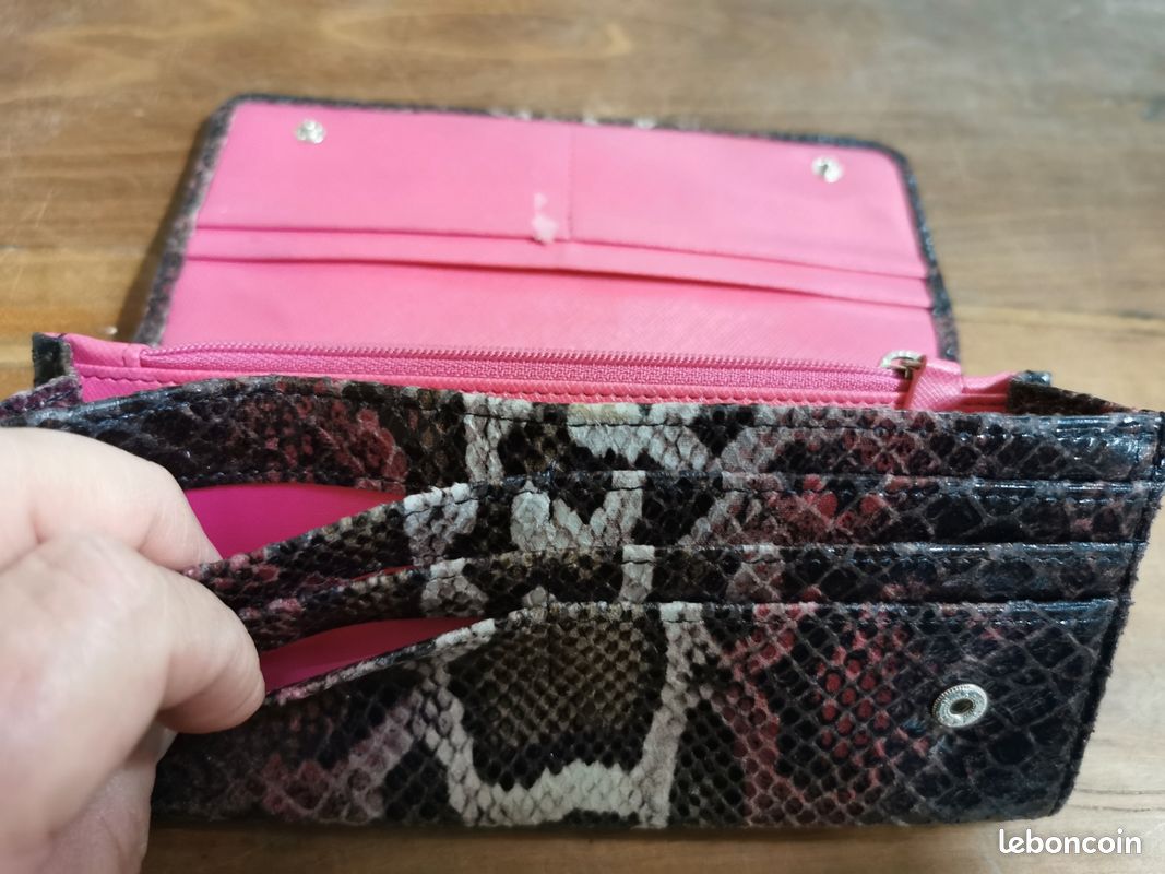 Porte-cartes Plié En Cuir Noir – Imitation Serpent – Création Artisanale Française – NEUF
