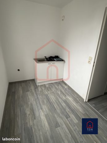 https://img.leboncoin.fr/api/v1/lbcpb1/images/33/9e/75/339e75def7873a662bd85cd974d8bdc89a0a6a5c.jpg?rule=ad-image