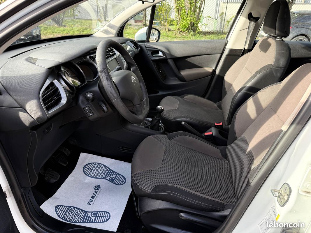 Citroën C3 1.4 HDi 70ch Attraction Pack - GPS - Bluetooth - Révisée & Garantie 6 mois (image 12)