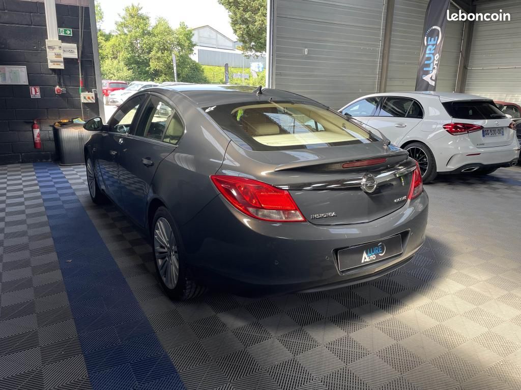OPEL INSIGNIA 2.0 CDTI 160 COSMO - Sieges électriques / Radars / Bluetooth (image 5)