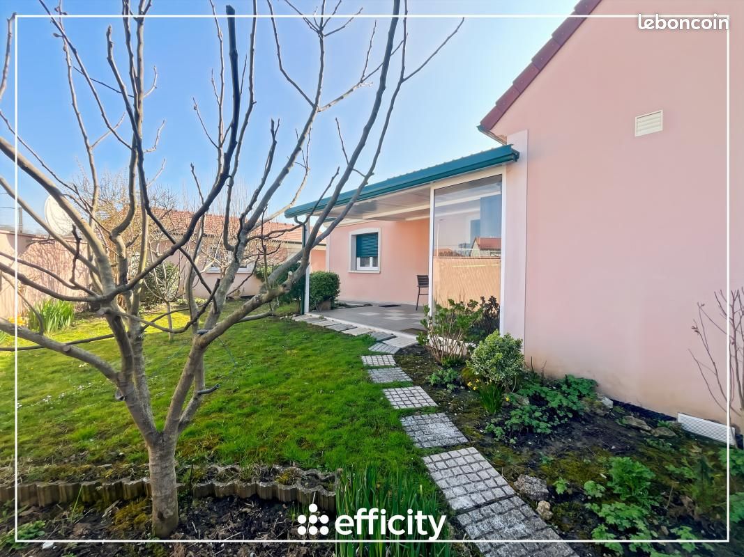 Maison 4 pièces 110 m² · à Roissy-en-Brie · 110 m² · 380 000 €
