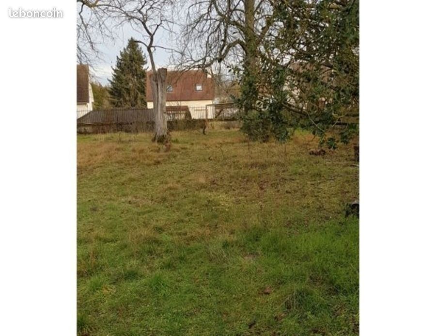 Terrain 1465 m² · à Verberie · 143 000 €