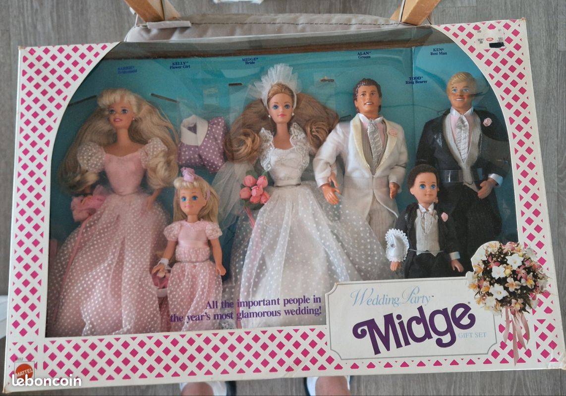 Barbie Collection Cérémonie 6 – Mattel, Excellent état, Avec Vêtements