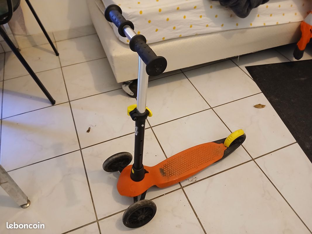 Trottinette enfant 3 roues (image 1)