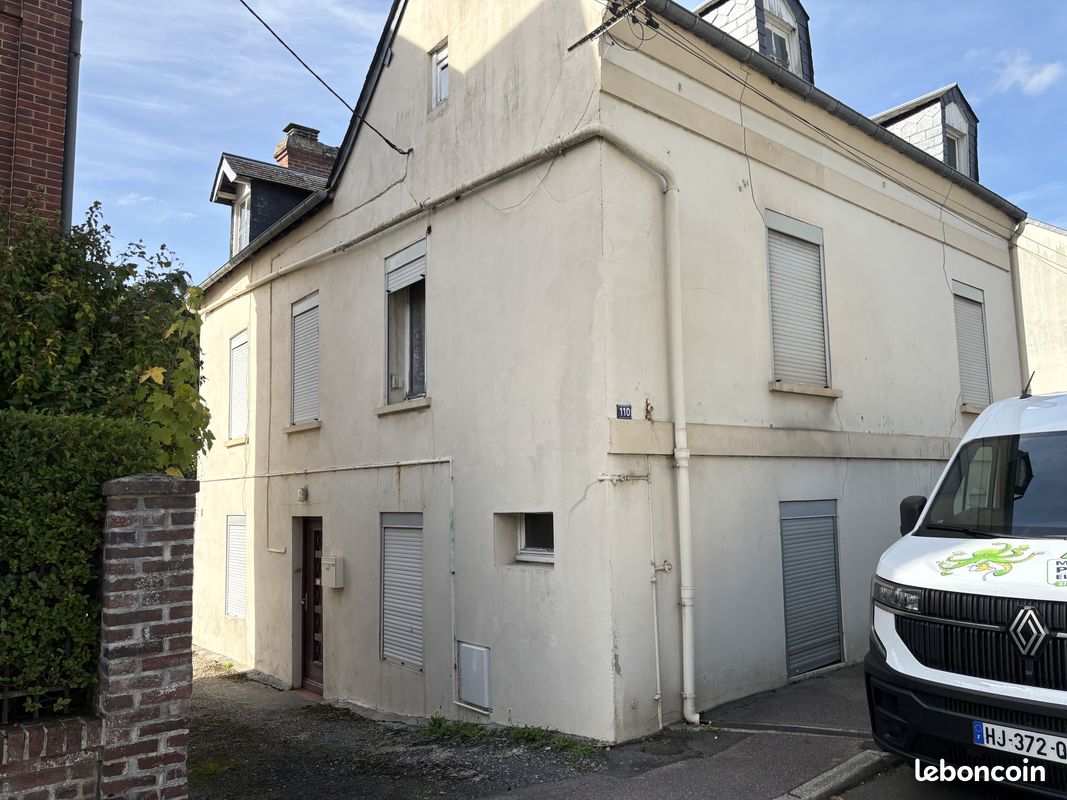 Maison 6 pièces 100 m² · à Lisieux · 100 m² · 109 500 €