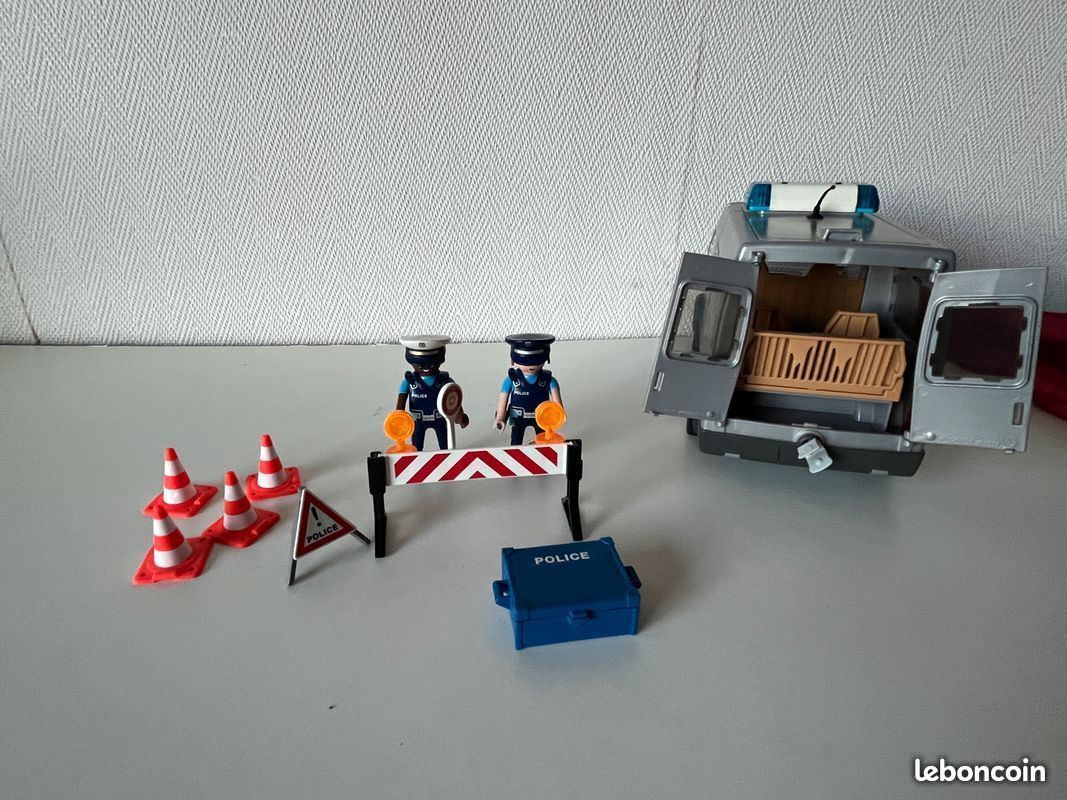 Playmobil divers lots en lien avec la police (image 3)