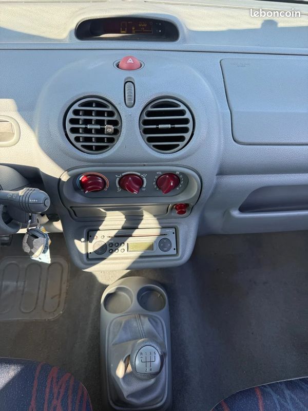 RENAULT TWINGO *DISTRIBUTION FAITE* 1.2 Kiss Cool (image 14)