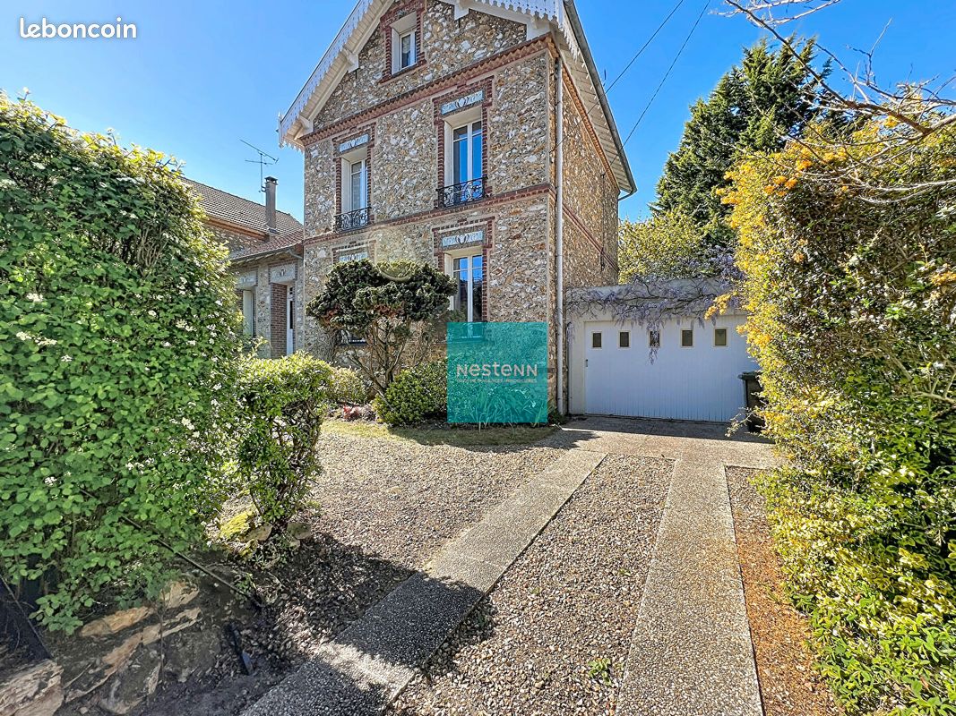 Maison 6 pièces 147 m² · à Franconville · 147 m² · 549 900 €