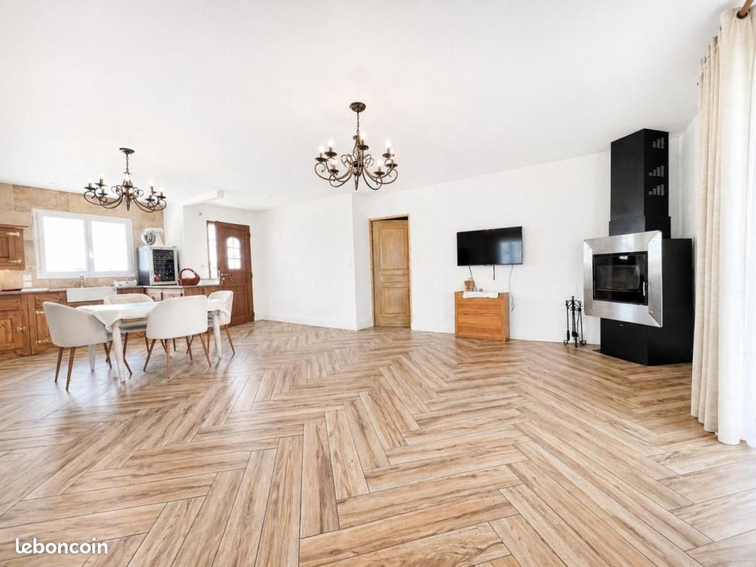 Maison 5 pièces 89 m² · à Pierre-de-Bresse · 89 m² · 164 900 €