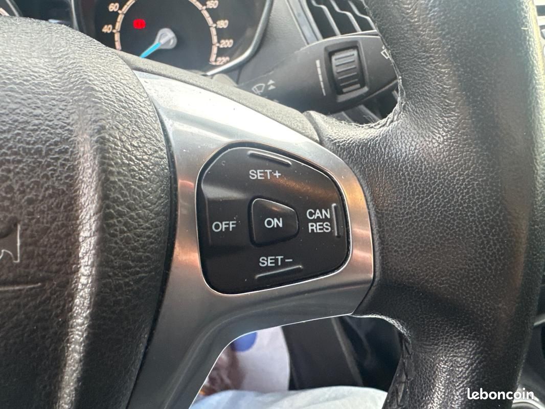 Ford B-Max 1.0 EcoBoost 125 S&S Edition (image 18)