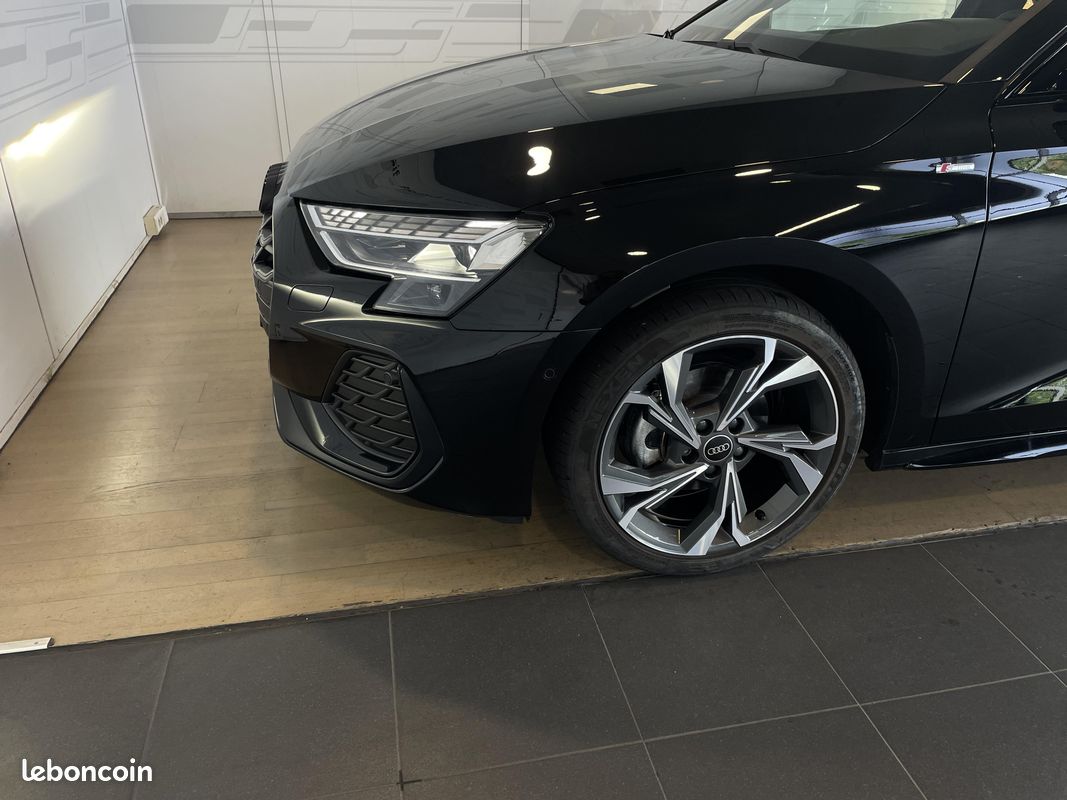 AUDI A3 Berline TFSI Mild Hybrid 150 S tronic 7 S line (image 4)