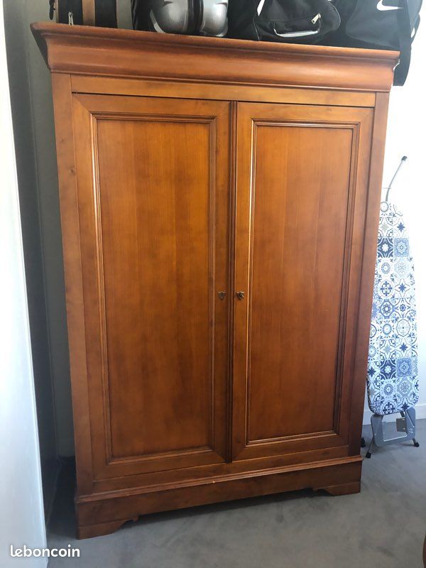 Armoire en hêtre (image 1)